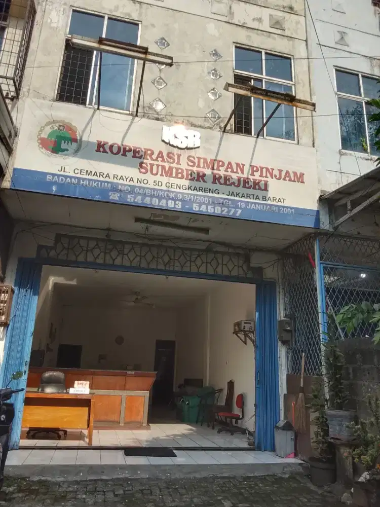 Dibutuhkan admin dan kolektor