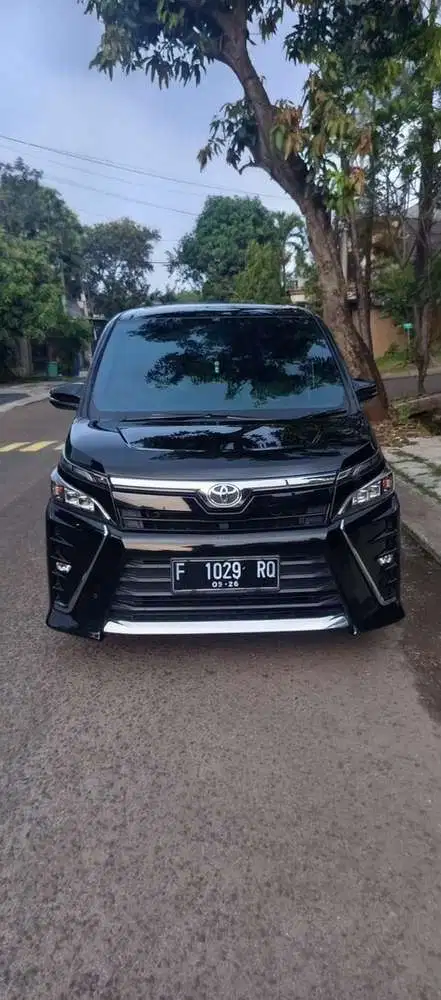 Toyota Voxy 2018 Bensin