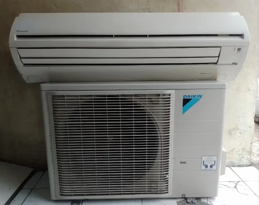 Ac Daikin 2pk Thailand plus Pasang