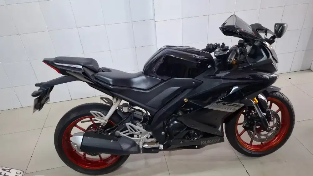 Yamaha R15 v3 2018 dp 1juta