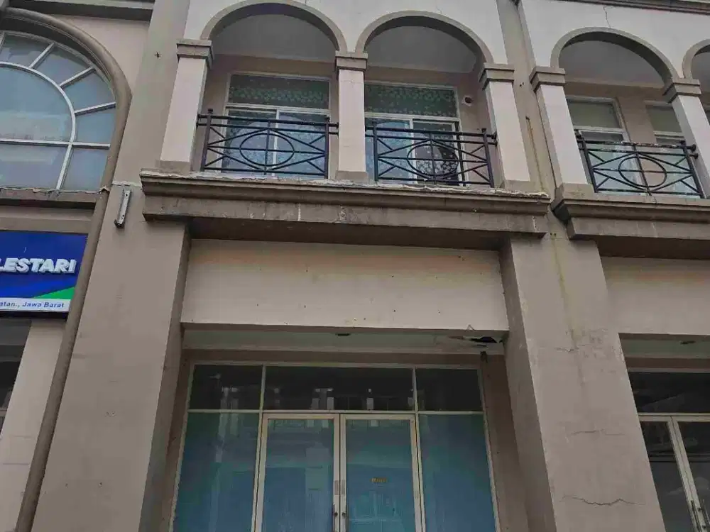 Disewakan Ruko 2.5Lantai sudah siap pakai di Grand Galaxy bekasi