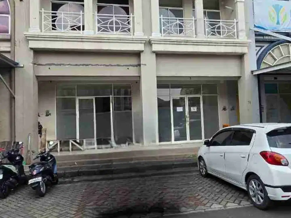 Disewakan Ruko Grand Galaxy, Rapi siap pakai di area Komersil