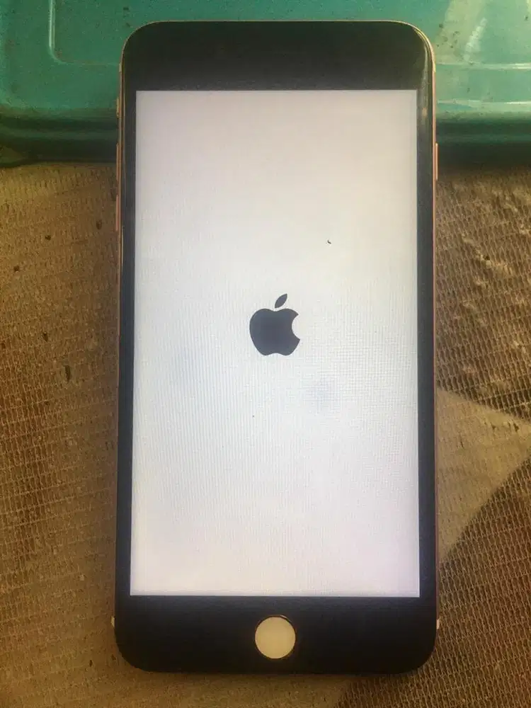 Borongan iPhone Minus