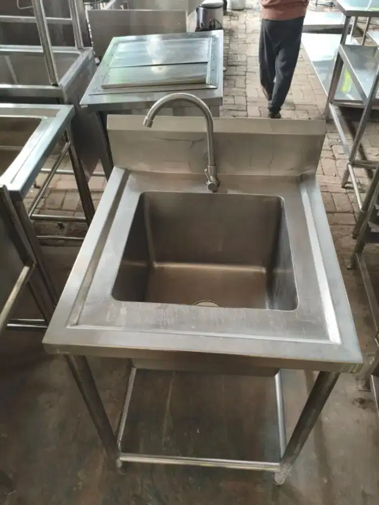 Dijual Single Sink
Uk 60x65x85
(40x30x30)