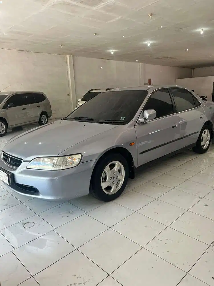 Honda Accord 2001 Bensin