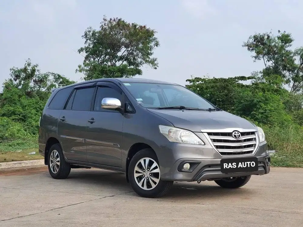Toyota Innova 2.0 G AT BENSIN 2015 Abu