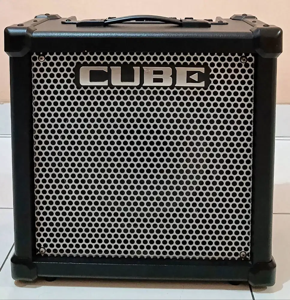 Roland Cube 40GX