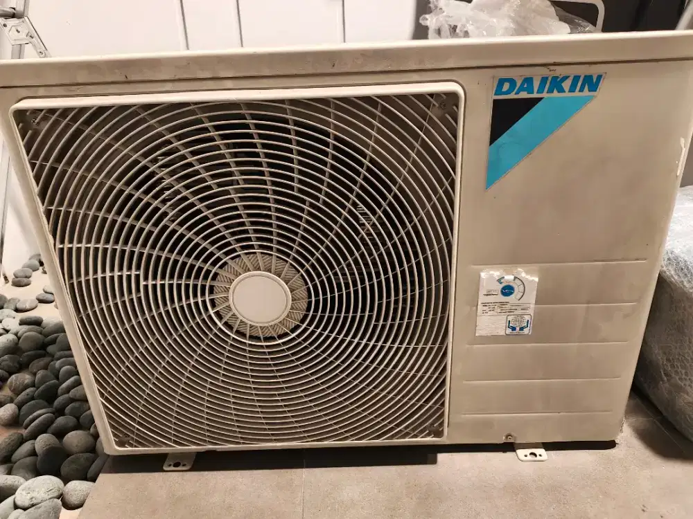 DAIKIN AC 2 PK kondisi sangat jos