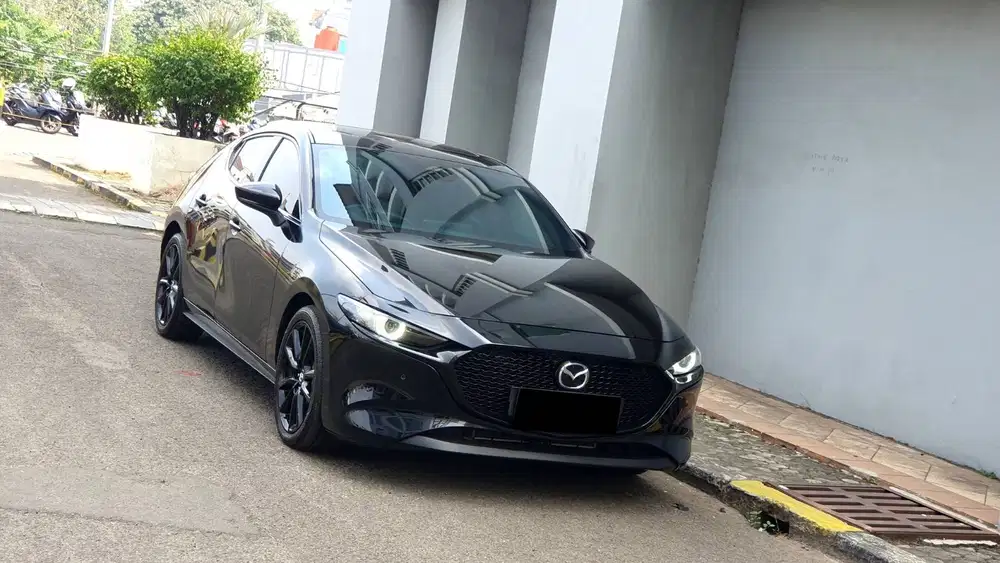 [ANTIK LOW KM] Mazda 3 Mazda3 Hatchback HB 2.0 Sunroof BOSE 2025/2026