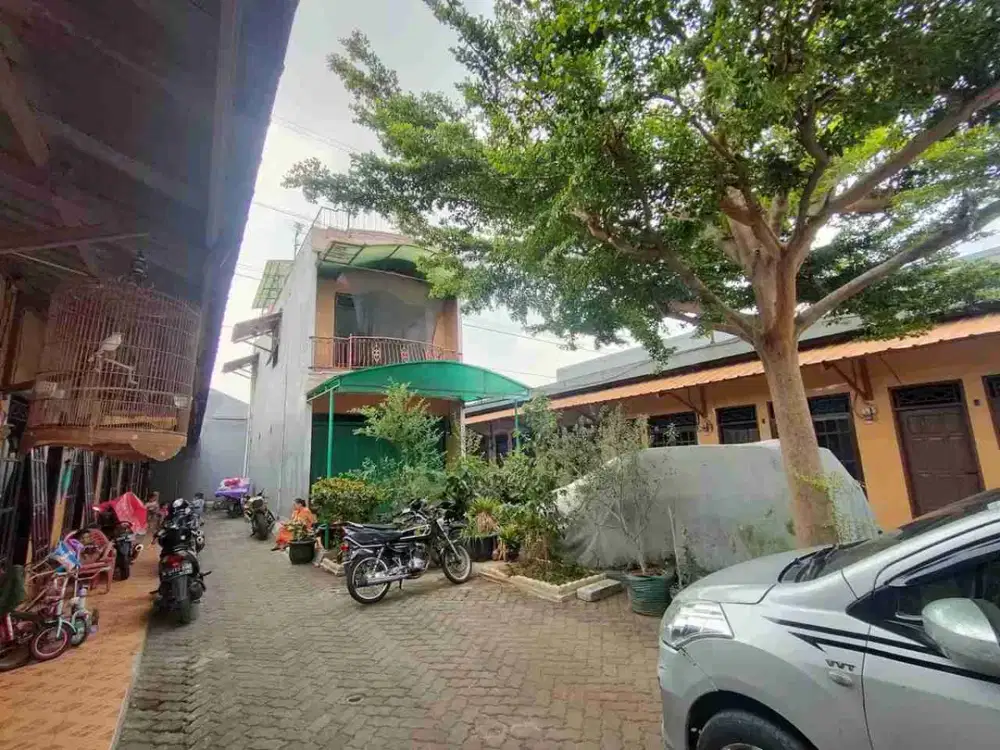 Dijual Rumah Tinggal dan 20 Kontrakan