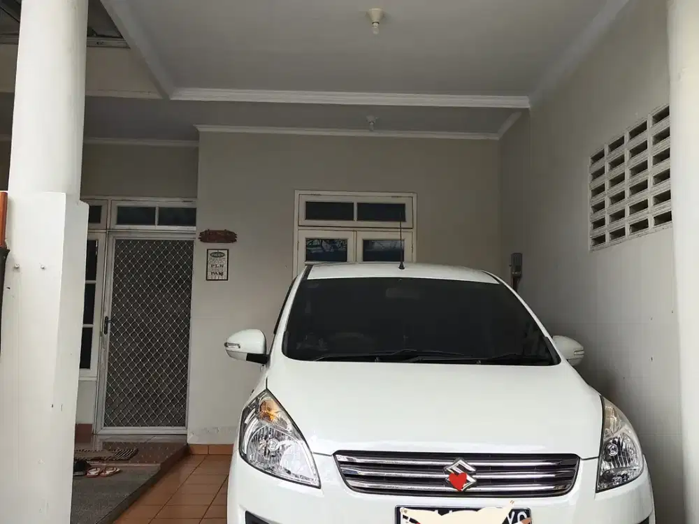 Rumah Full Furnish 2 lantai siap huni hanya 3 menit dari pintu TOL di Metro Permata-1 Kota Tangerang