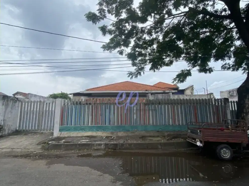 Rumah Pusat Kota SHM di Sam Ratulangi Lokasi Strategis