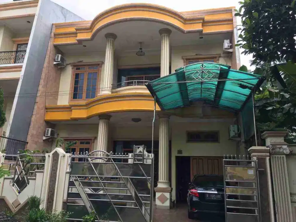 TURUN HARGA Rumah FullFurnished tinggal bawa koper aja di Palem Lestari Jakarta Barat