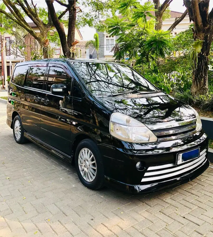 Nissan Serena 2010 Bensin
