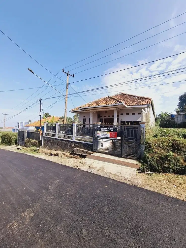 DIJUAL CEPAT rumah beserta tanah luas SHM nego