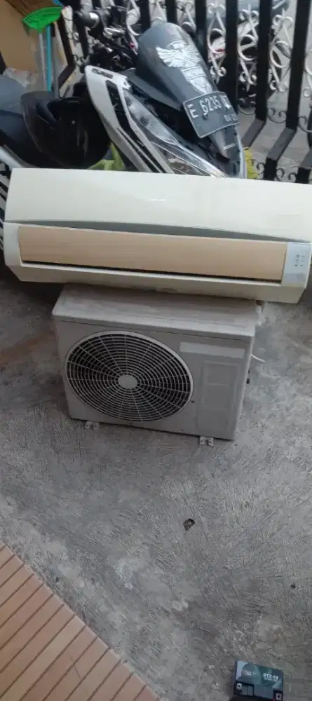 Ready stok AC mrek Sharp 1/2pk