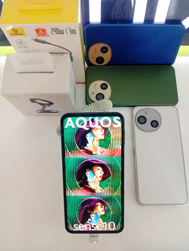 Sharp Aquos sense 10 Compact