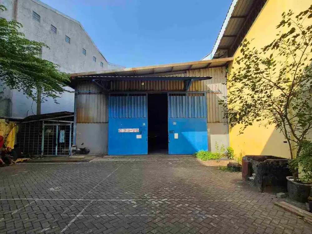 Disewakan  Gudang  Margomulyo Jaya