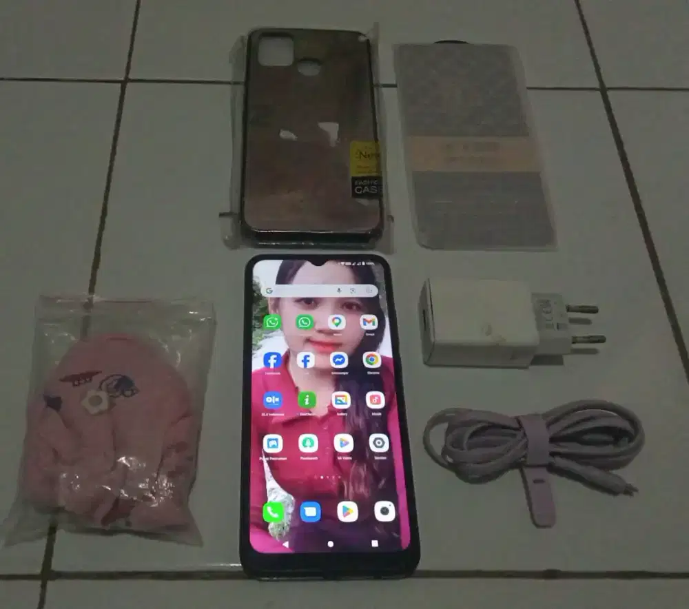 Redmi A2 (2023)
Ram 6gb (3gb+3gb)
Rom 64gb
Black Edition