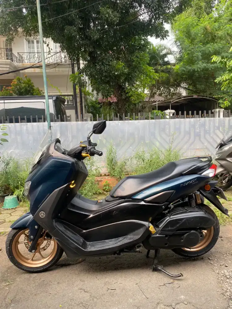 Jual santai Yamaha nmax keyless non ABS 2023 Nego
