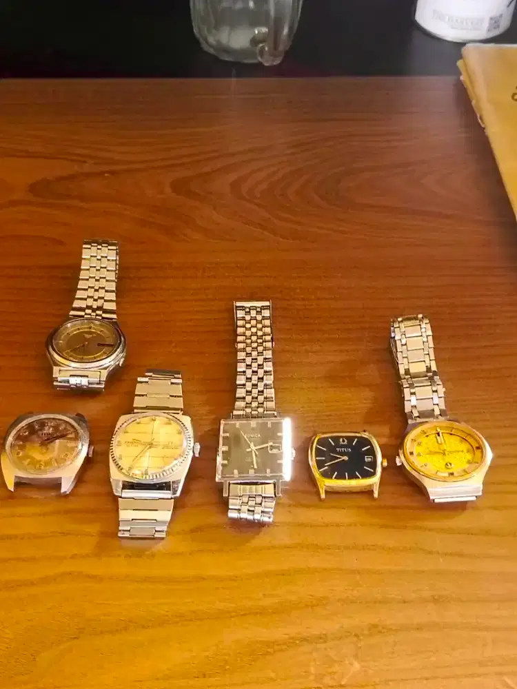 Di Jual Jam Antik thn 60 an Philip, titus, tonica, Rado, seiko, borong