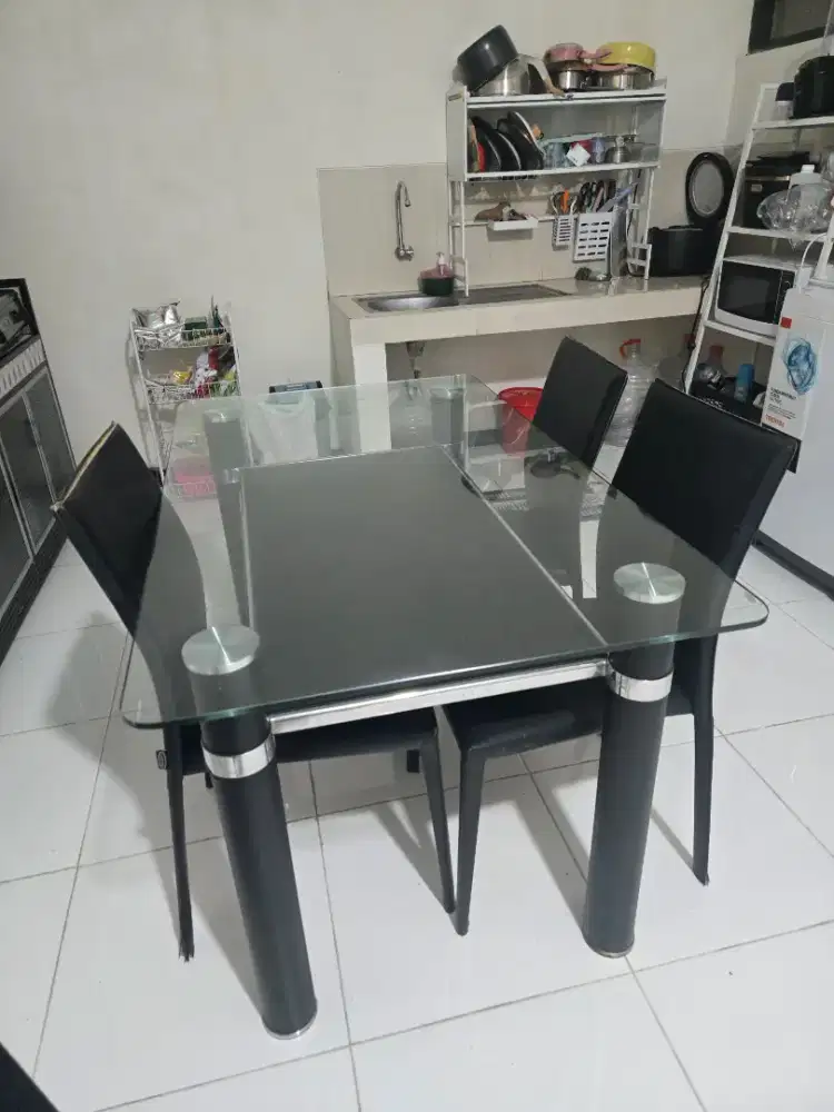Meja makan kaca Jual Cepat