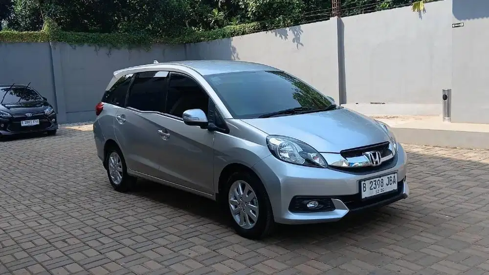 DP 6 juta MOBILIO E MT 2016