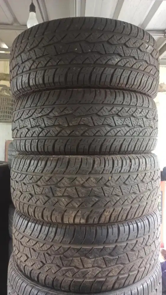 Maxxis 275 55 R20
