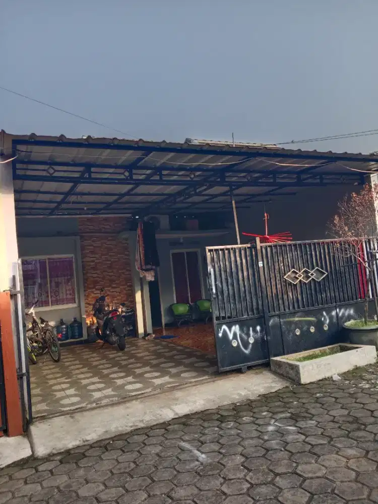 Dijual cepat rumah siap huni, bebas banjir, lokasi strategis