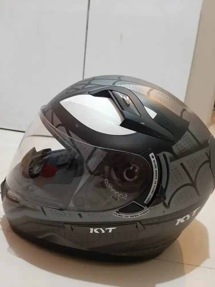 Helm full face KYT marvel edition
