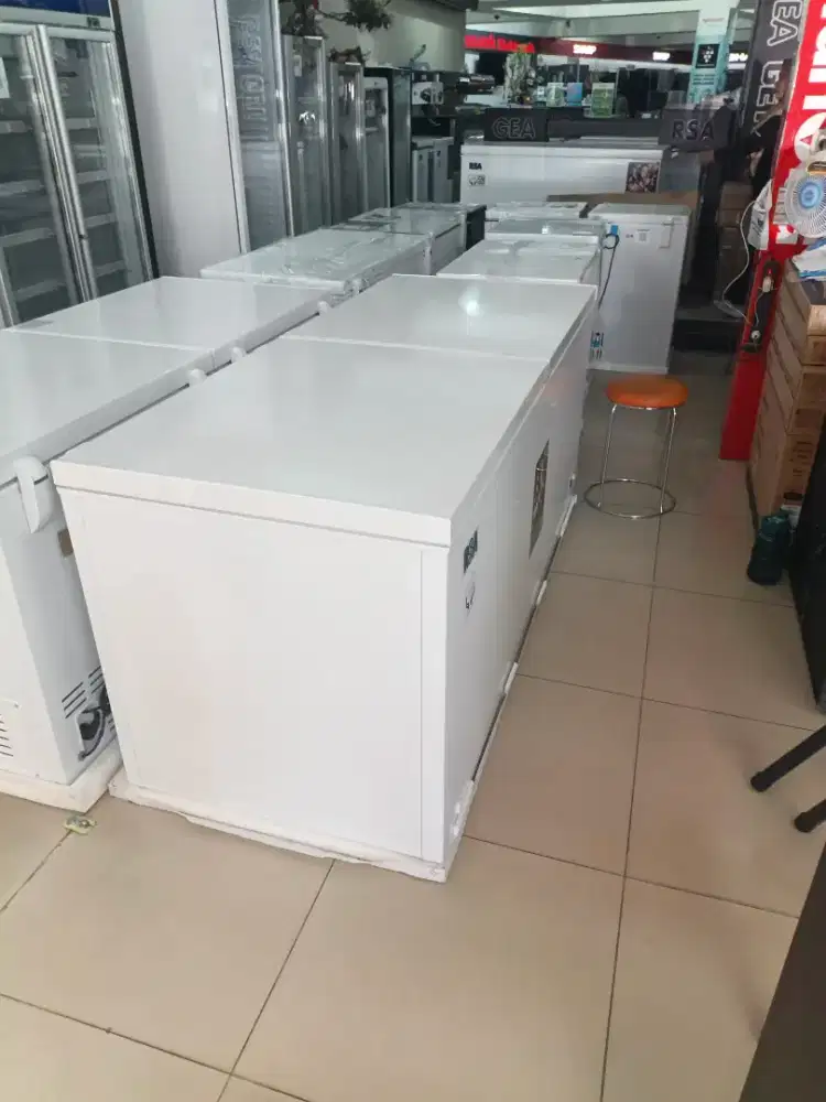 Kredit frezzer box Gea ab 600 tanpa dp
