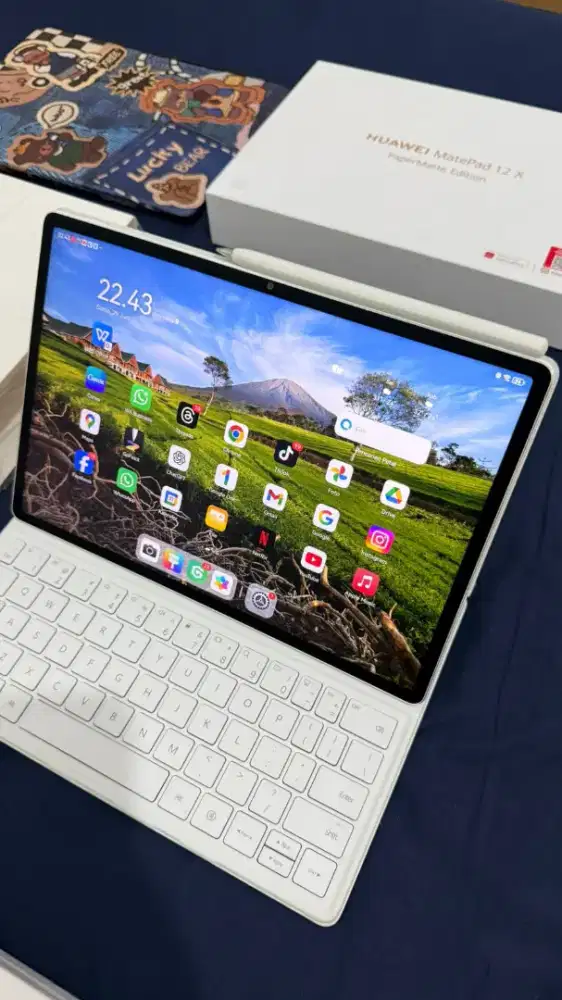Huawei 12X 2025 12/256