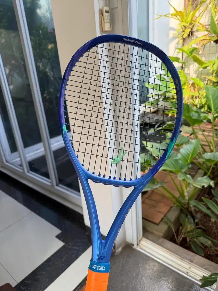 RAKET TENIS YONEX EZONE 305gram 98