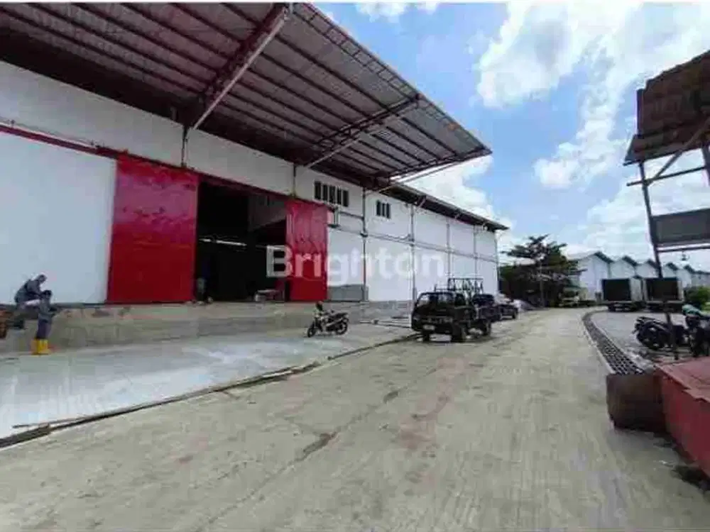 DISEWAKAN GUDANG BESAR PARKIRAN LUAS LOKASI KARIANGAU