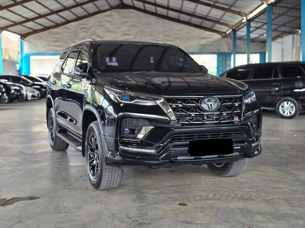 Toyota Fortuner 2.8 VRZ GR Sport AT Matic 2022