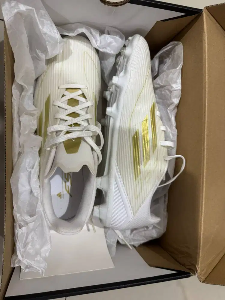 ADIDAS F50 FG WHITE GOLD EDITION