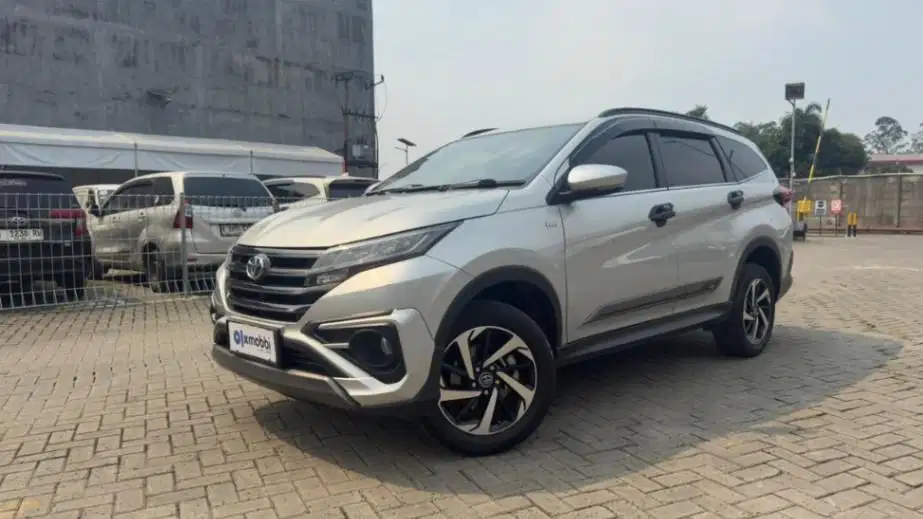 DP Murah Toyota Rush Like New 1.5 GR Sport Bensin-AT 2022
