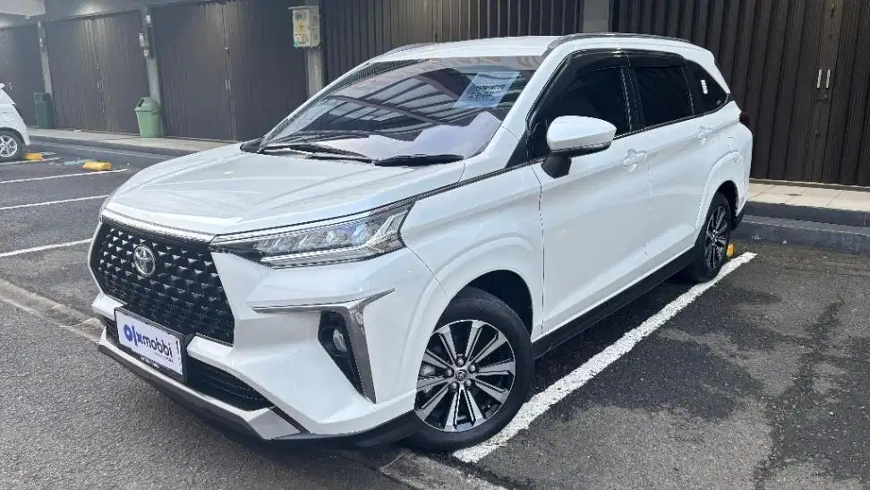 DP MURAH Toyota Avanza 1.5 Veloz Bensin-AT 2022 Putih C6BYT