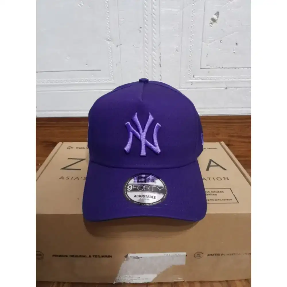 Caps new era purple world series
