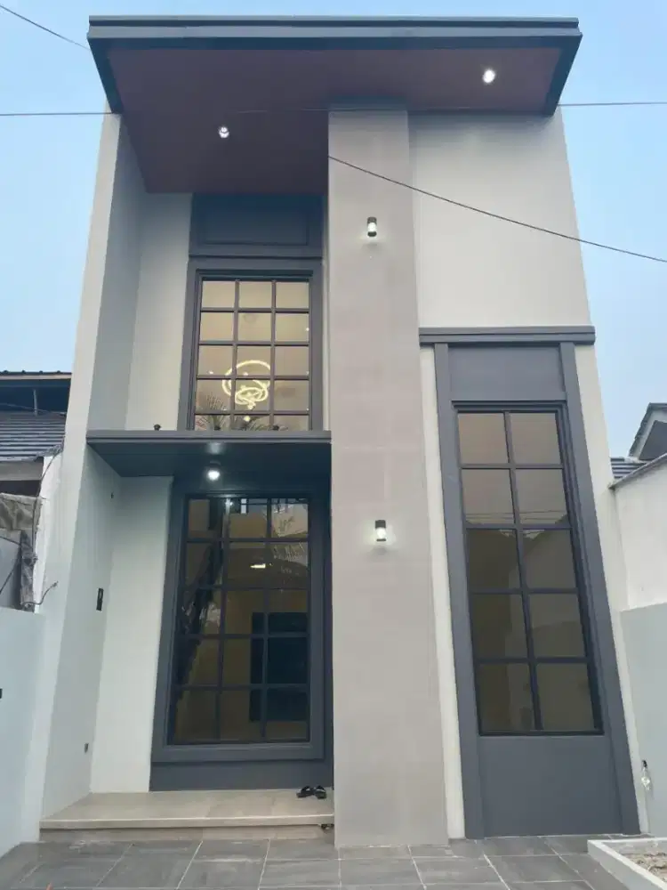 Dijual Rumah Mewah Modern Tropis 2 Lt + Rooftop di Citra Indah City