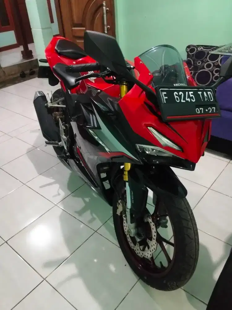 Cbr150 tipe ABS
