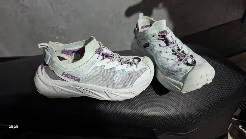 Sepatu hoka hopara 2 sz 38