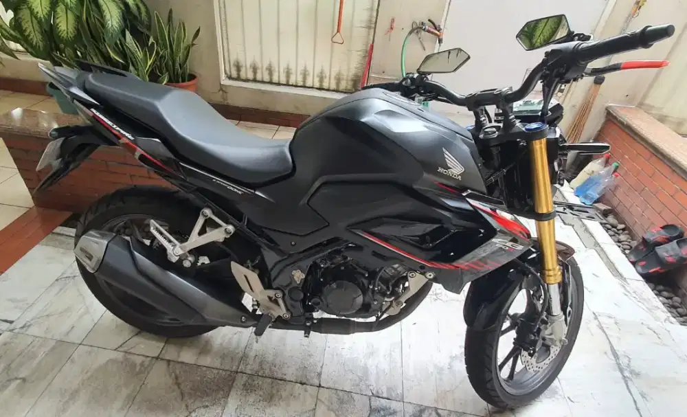 JUAL CB 150 R 2025 HITAM