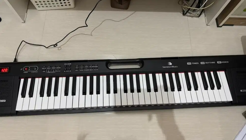 Keyboard Elektrik 61 Tuts