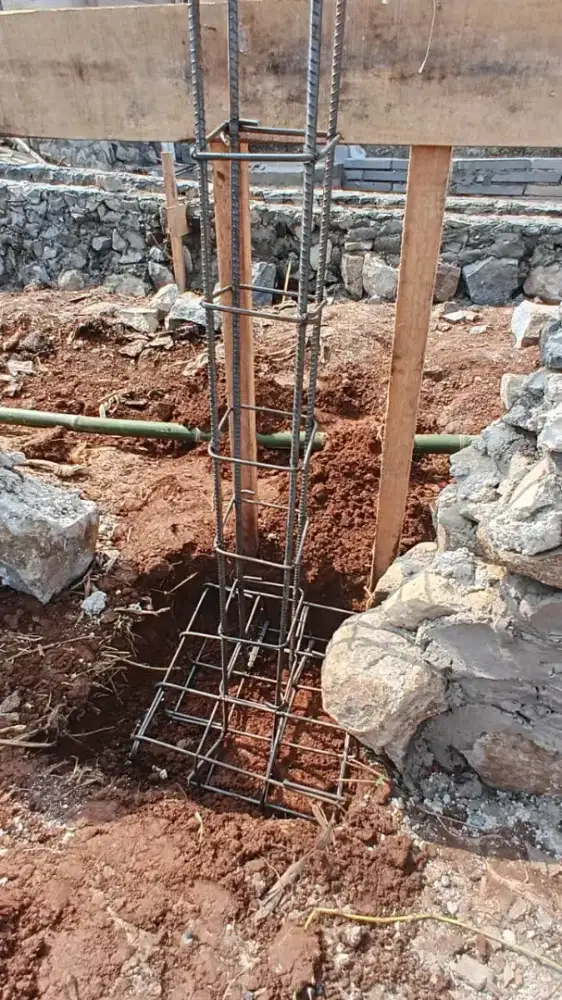 Pondasi sedada,cakar ayam 12 titik ,besi 13 ulir,Rumah di tajur halang