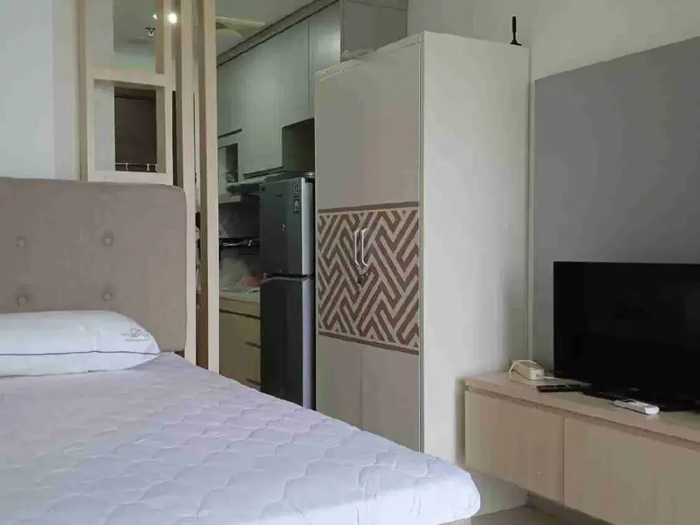 Apartment Pacific Garden, Studio, lantai 5, Furnish, view danau, pinang, panunggangan, Tangerang..