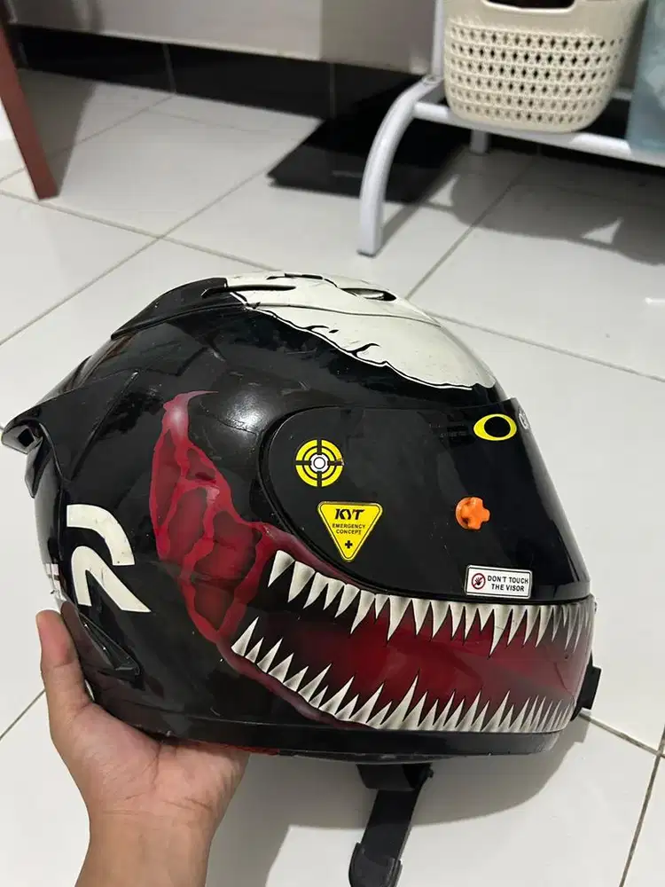 Helm Full Face repaint HJC Venom