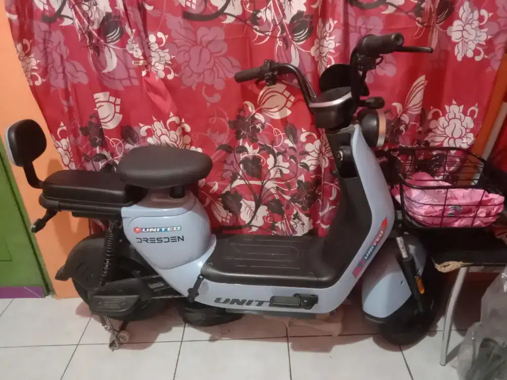 sepeda listrik,masih bagus banget