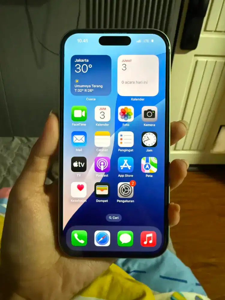 Iphone 15 green 128 gb (XL provider only)