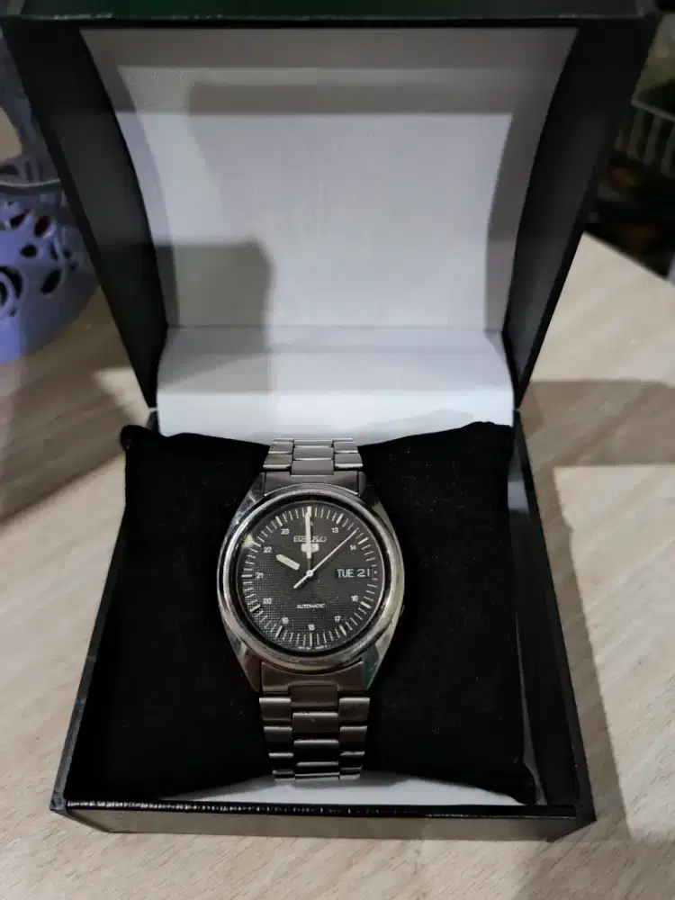 Jam tangan seiko 5 militery